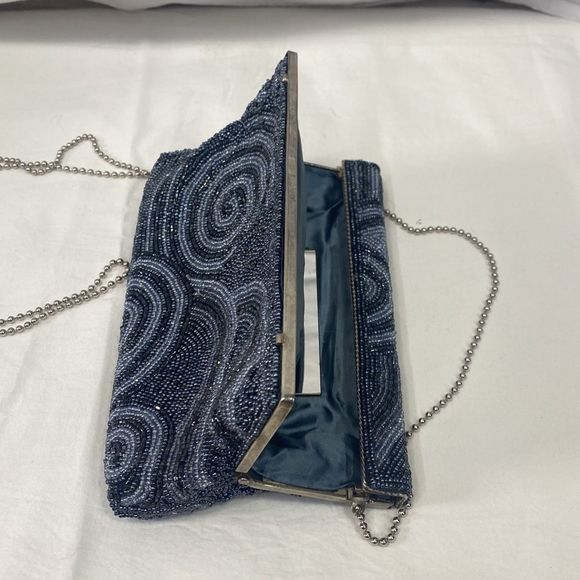 Vintage 50ies pearl embroidered satin Pochette pouch frame shoulder bag - Picture 3 of 7